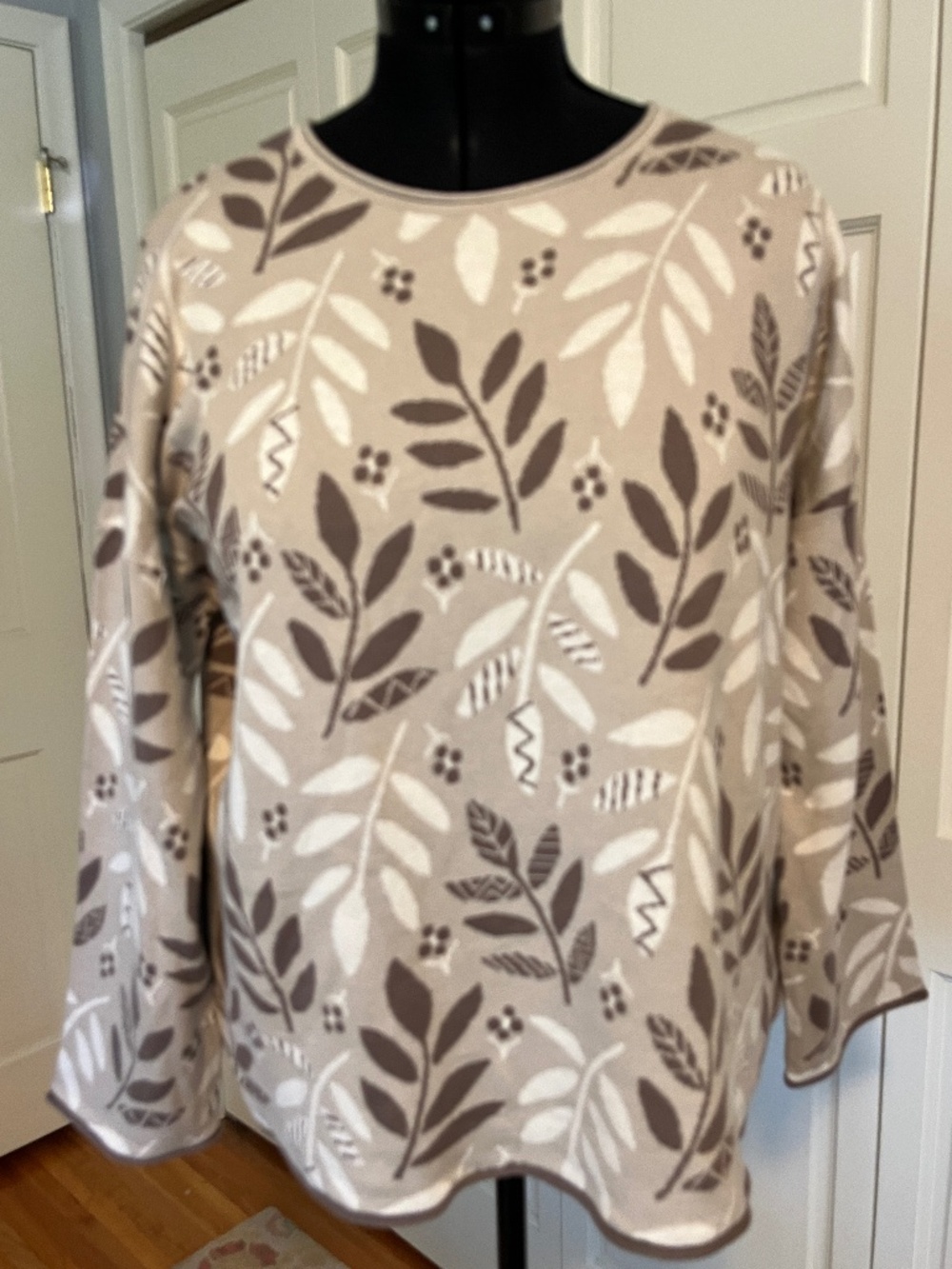 NWT! Gudrun Sjödén Ophelia Crew Neck Sweater Tan White Brown Floral Size L
